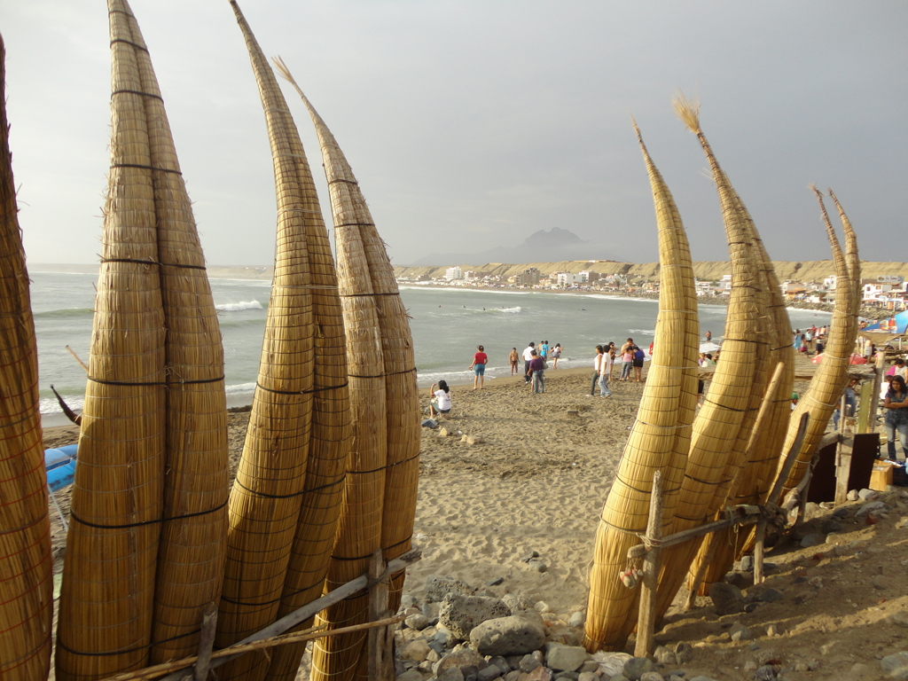 Huanchaco and Huaraz – Coast and Mountains