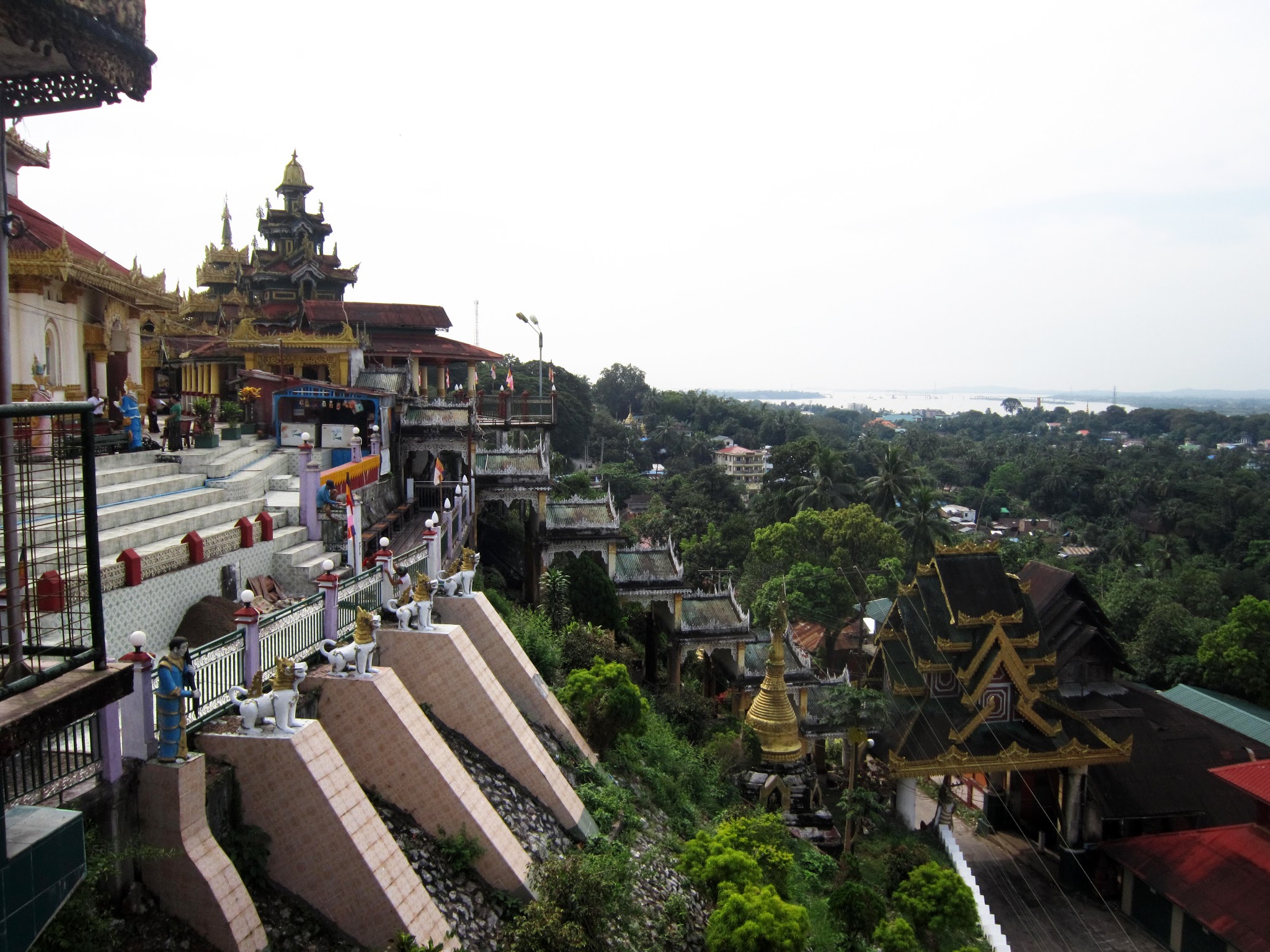 Mawlamyine – British Burma and a Boat to Hpa-An